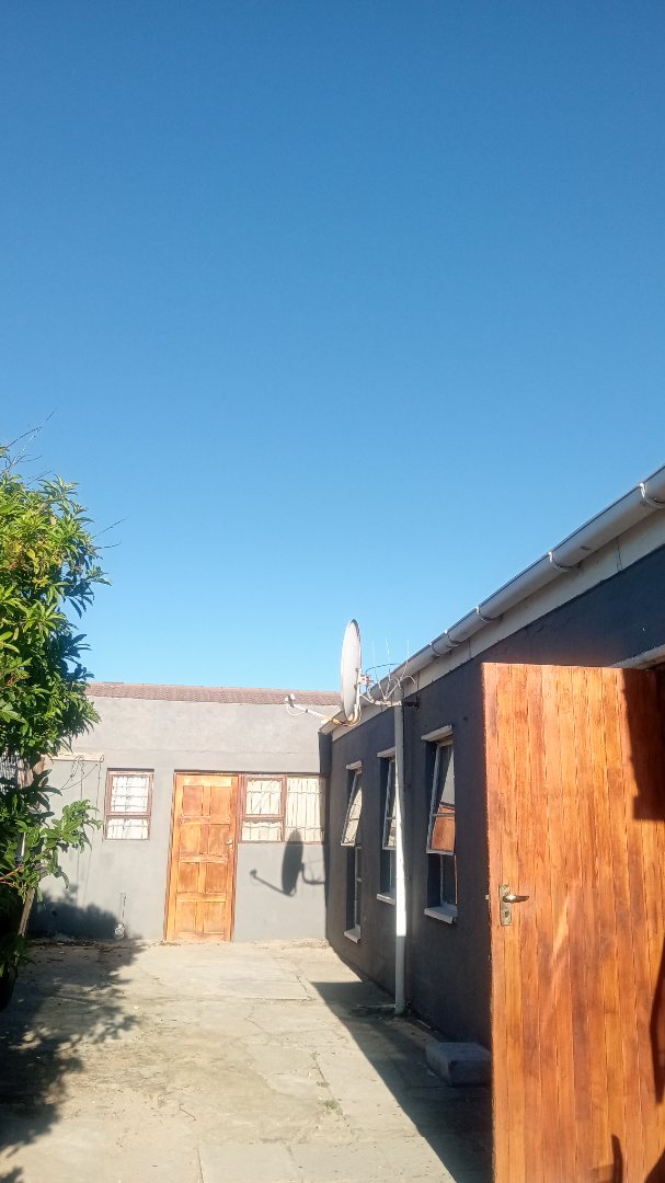 3 Bedroom Property for Sale in Eastridge Western Cape